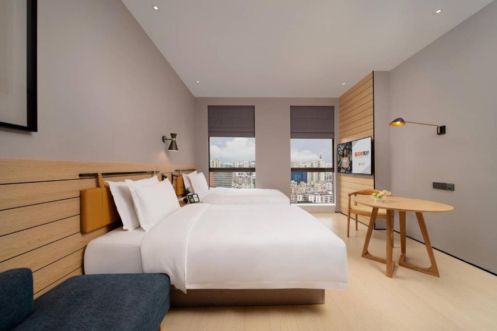 Deluxe Twin Room-City View room - Image 1
