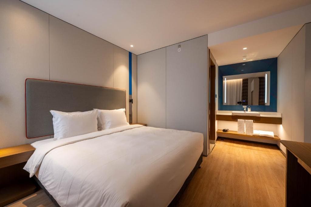 King Suite room - Image 3