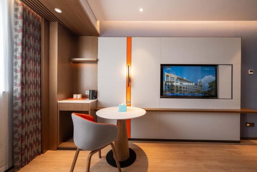 Standard Queen Room room - Image 1