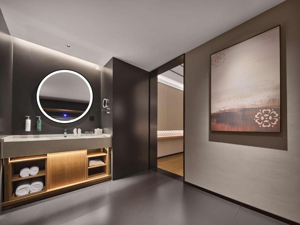 Premium Twin Room room - Image 2