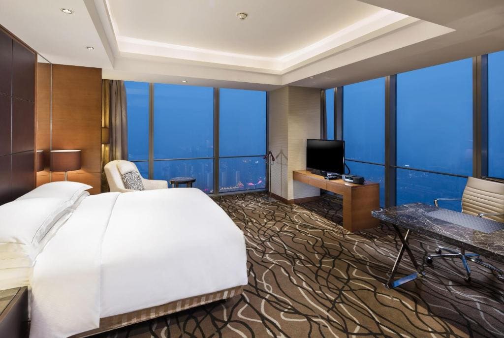 Executive Suite room - Image 1