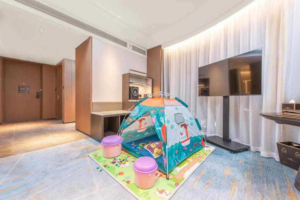 Family Twin Room - Non-Smoking room - Image 1