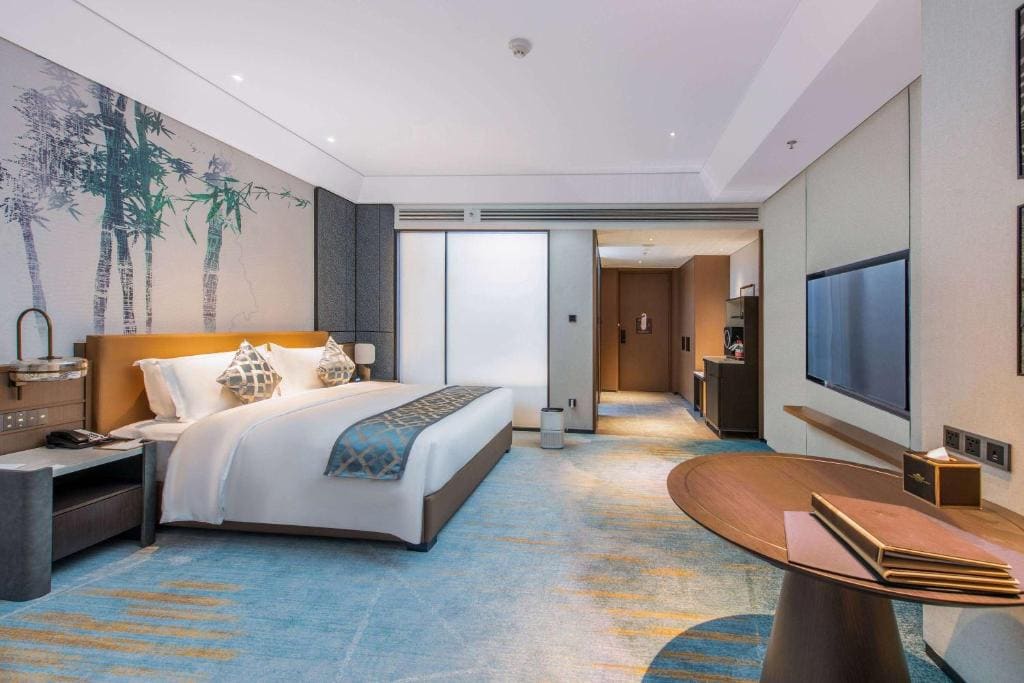 Executive King Room - Non-Smoking room - Image 2