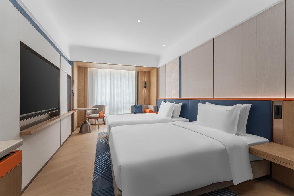 Standard Double Room with Two Double Beds - Extra Floor Space room - Image 1