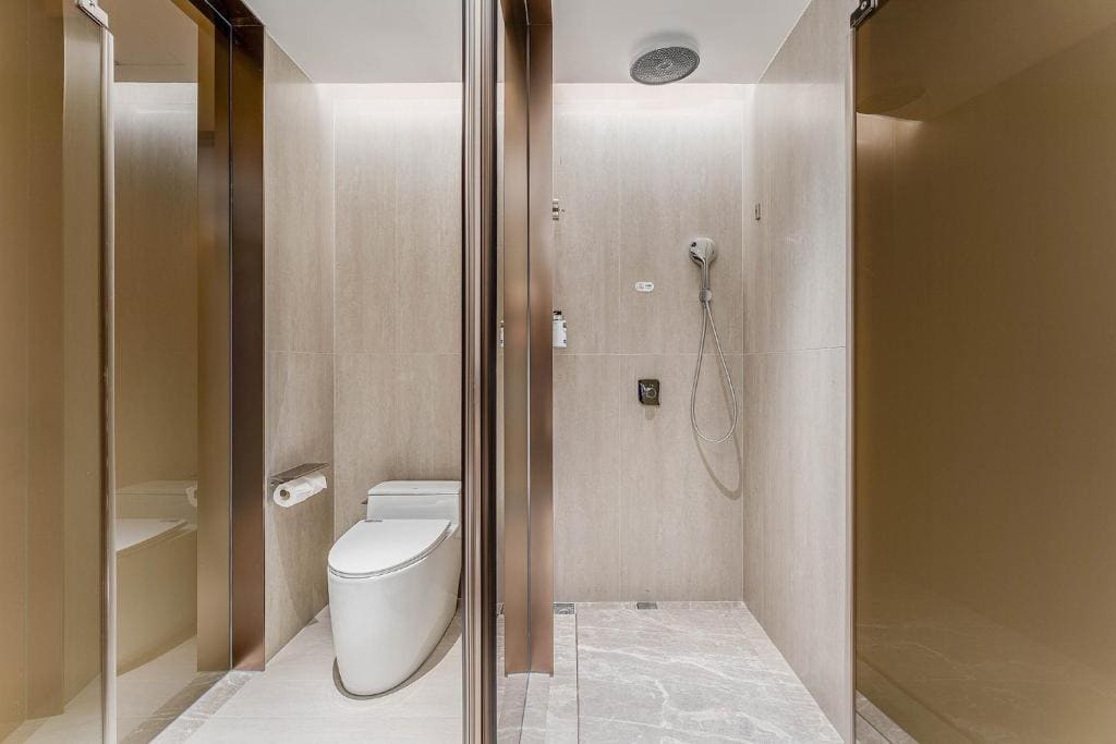 Standard King Room room - Image 1