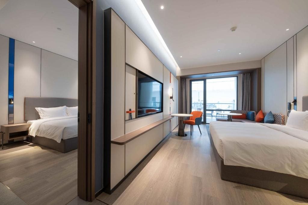 Standard King Room - Accessible room - Image 2