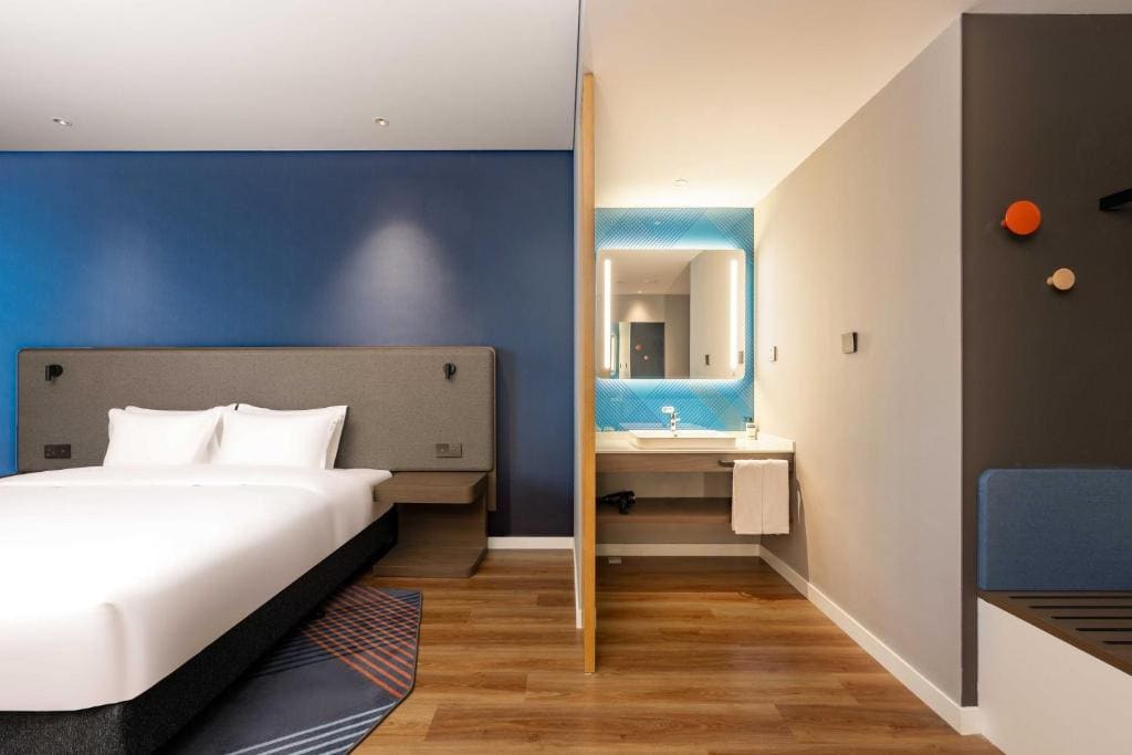 Standard Super King Room room - Image 1