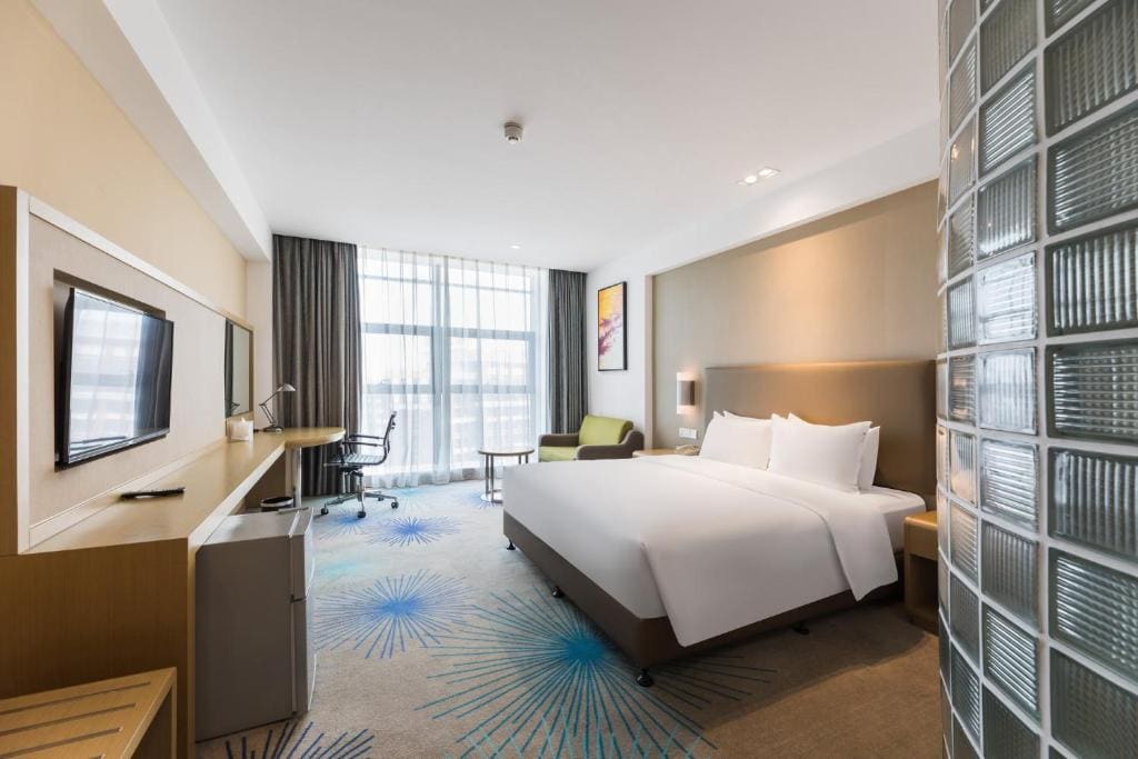 Standard King Room with Extra Space room - Image 3