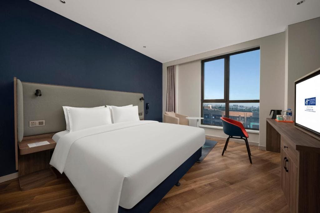 Standard King Room room - Image 1
