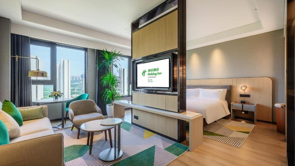 King Suite room - Image 3