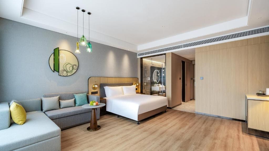 Premium King Room room - Image 3