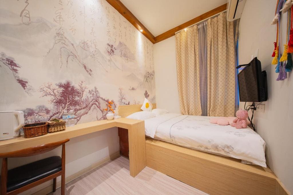 Double Room with Private Bathroom room - Image 2