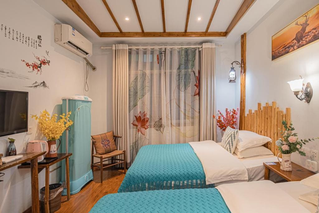 Double or Twin Room with Private Bathroom room - Image 3
