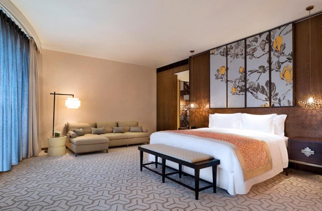 One-Bedroom King Suite room - Image 1
