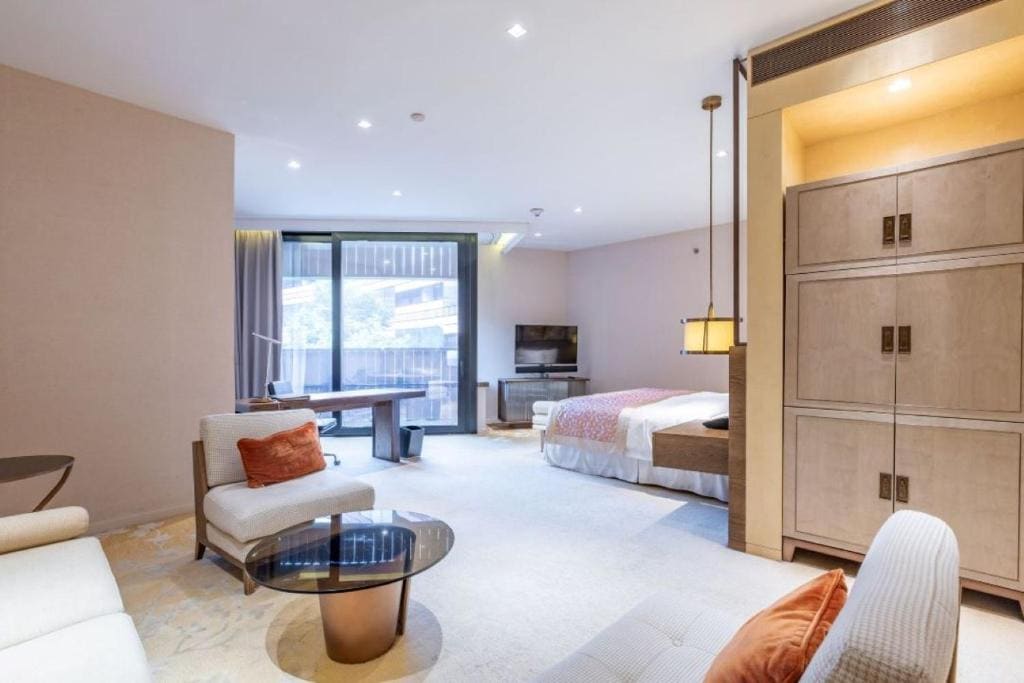 Junior King Suite room - Image 1