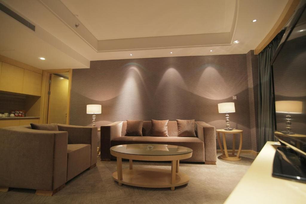 Executive Suite room - Image 2