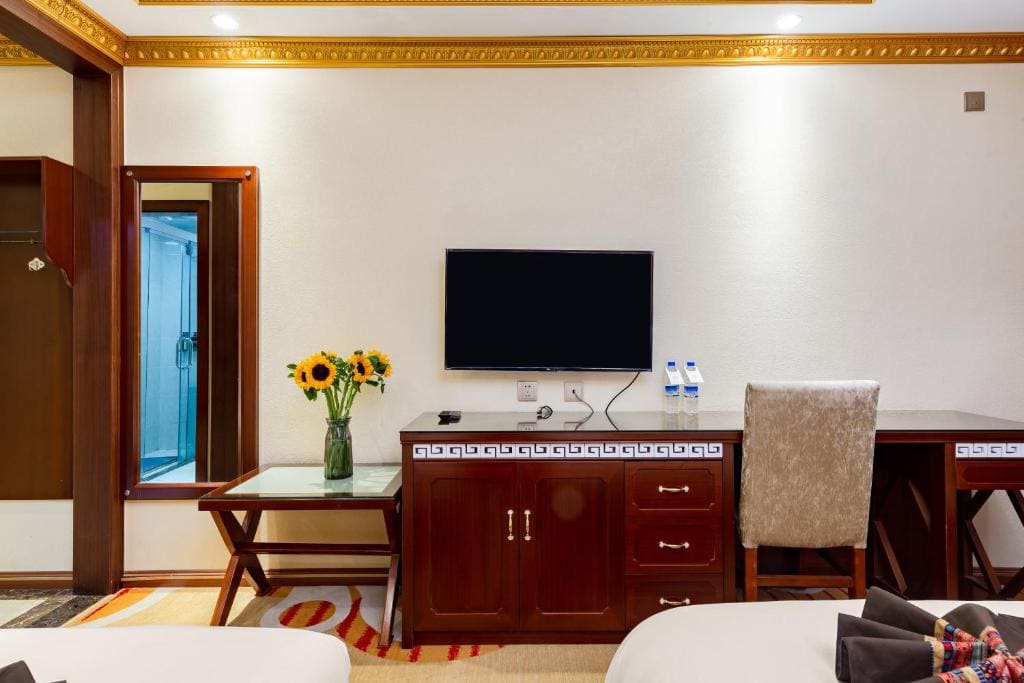 Deluxe Twin Room room - Image 1
