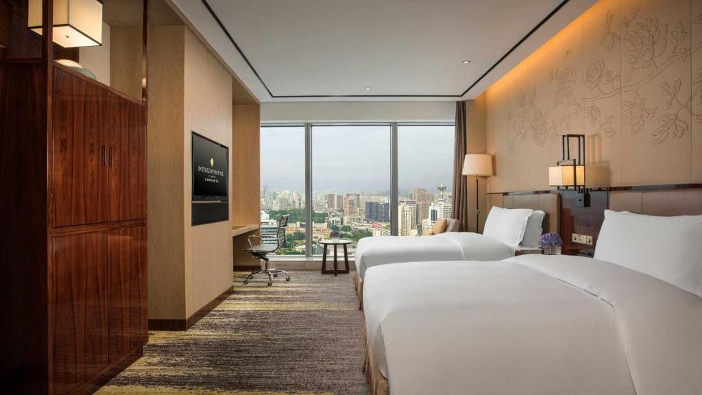 Classic Double Room with Two Double Beds room - Image 1