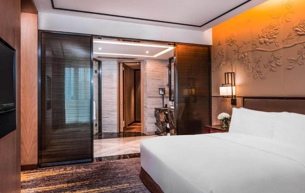 One-Bedroom Suite room - Image 1