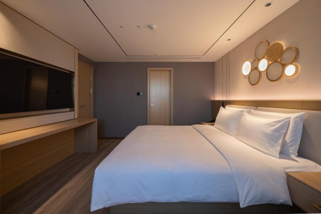 Executive Suite room - Image 2