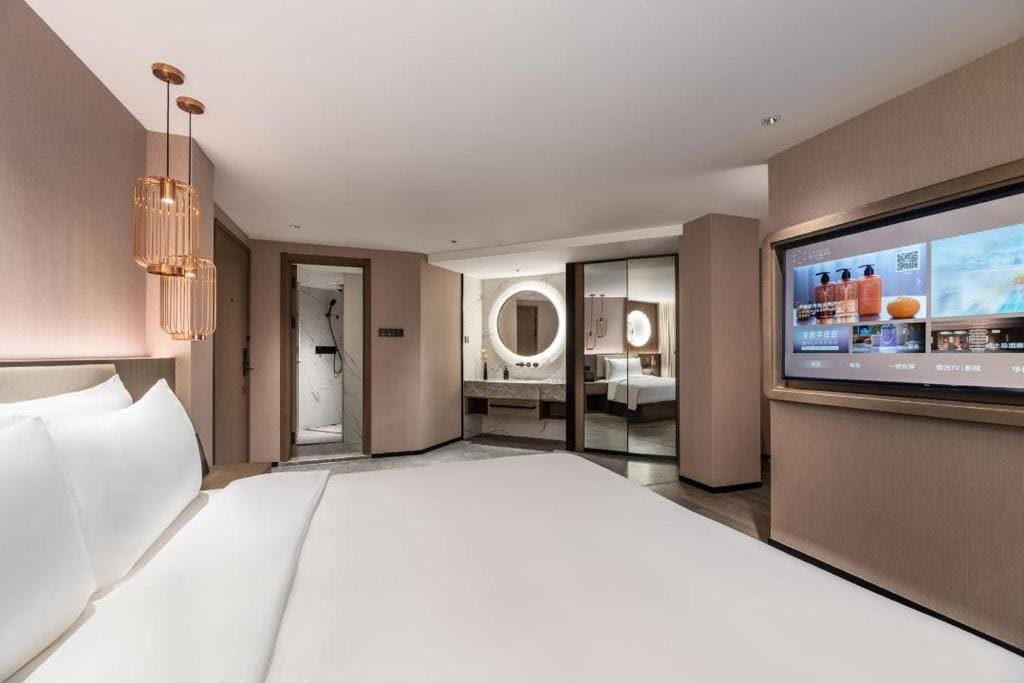 Deluxe Room room - Image 2