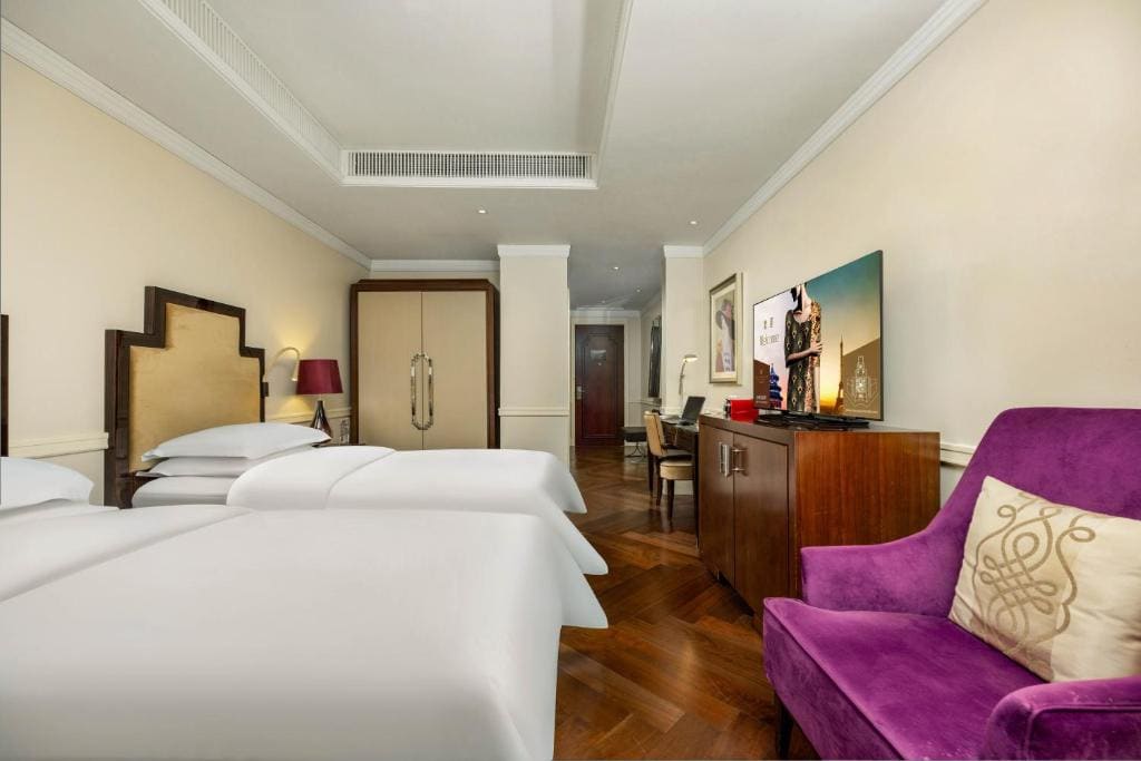 extreme sassy twin beds room room - Image 1