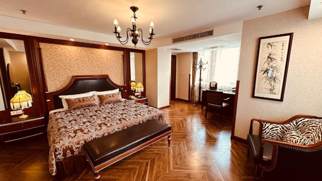 Premier Suite room - Image 1