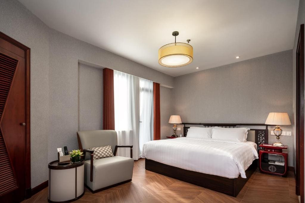 Specialty Suite room - Image 1