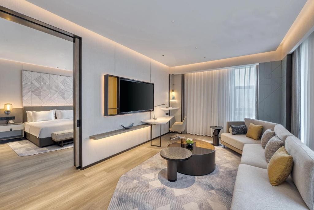 One-Bedroom Suite room - Image 2