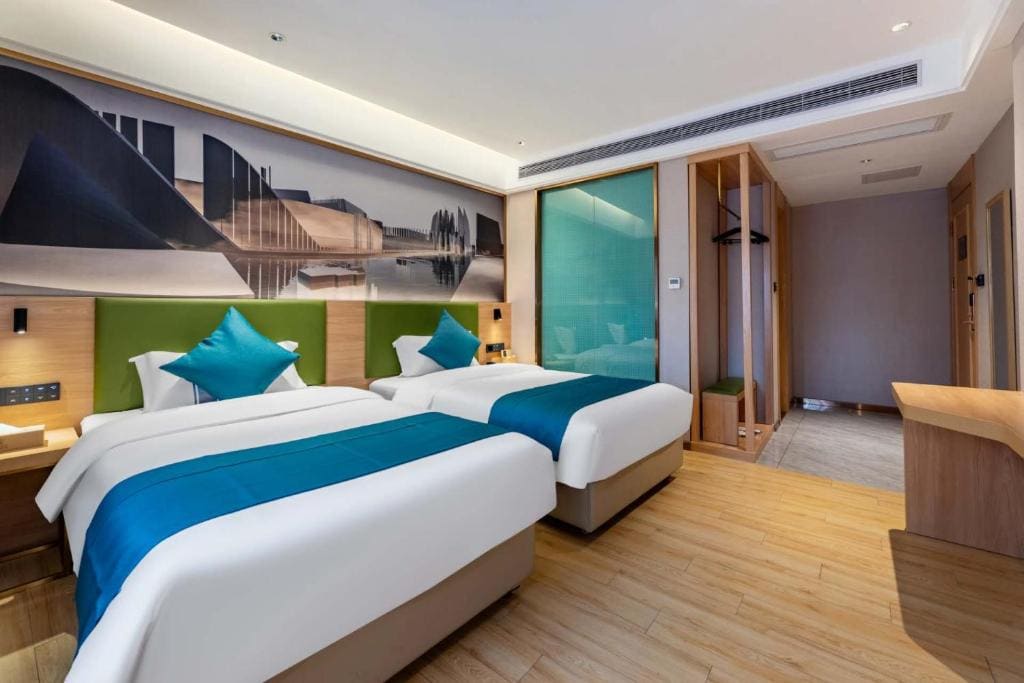 Standard Double Room with Two Double Beds room - Image 3