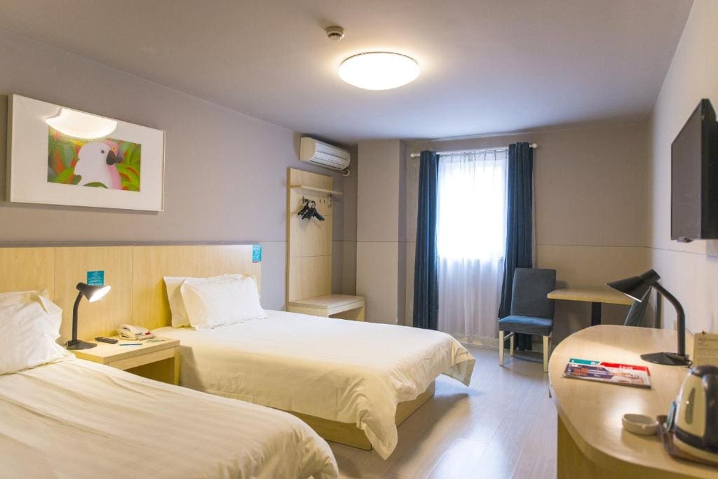 Standard Twin Room C room - Image 1