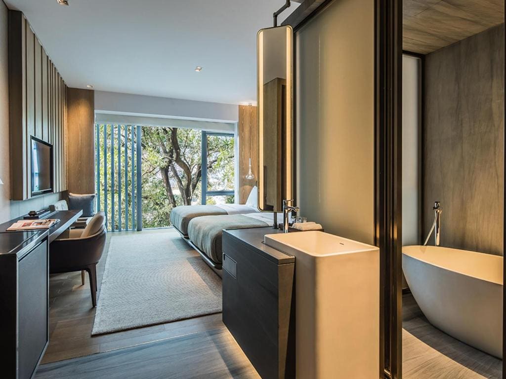 Deluxe Twin Room room - Image 2