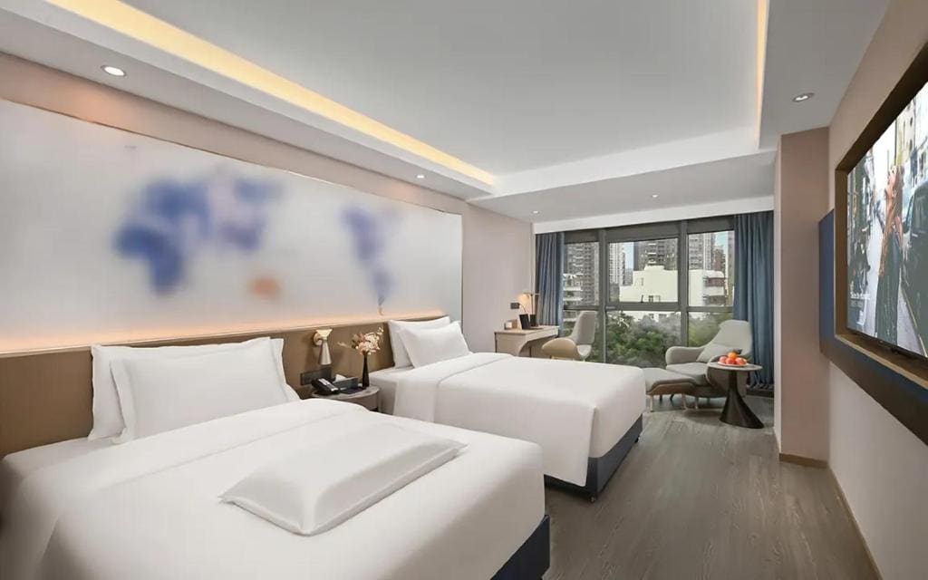 Family Room with Shower room - Image 2