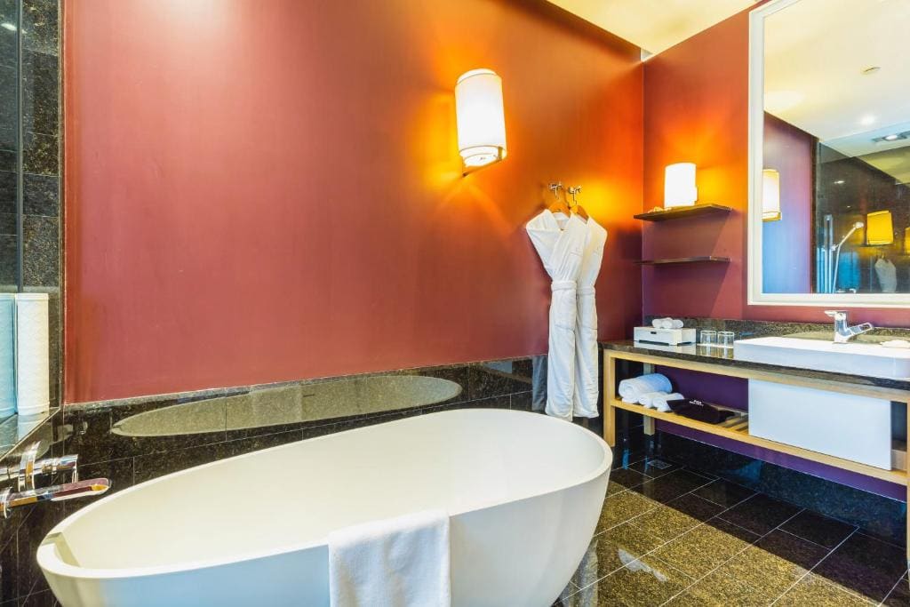 Double Room with Sea View room - Image 1