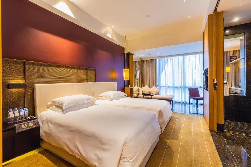 Deluxe Twin Room room - Image 1