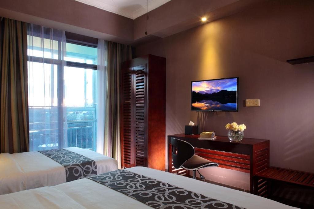 Twin Room with Balcony room - Image 1