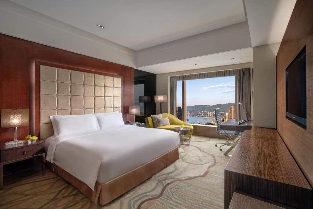 Executive Club Room King room - Image 1