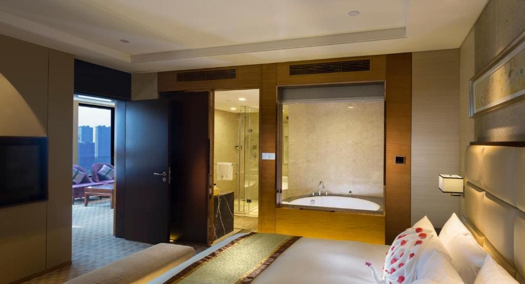 Superior Suite room - Image 1