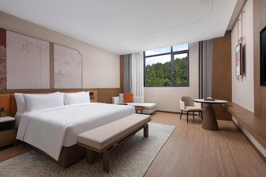 Family Suite with One King Bed and One Double Bed - Non-Smoking room - Image 1