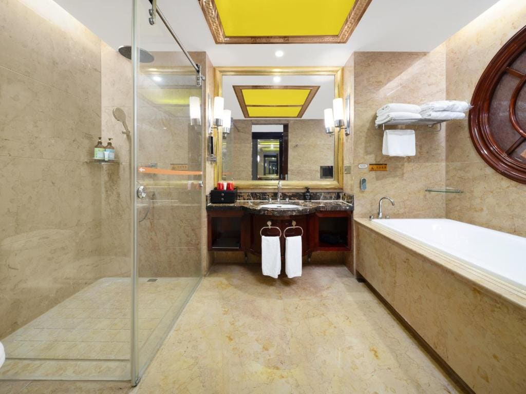Queen Room room - Image 2