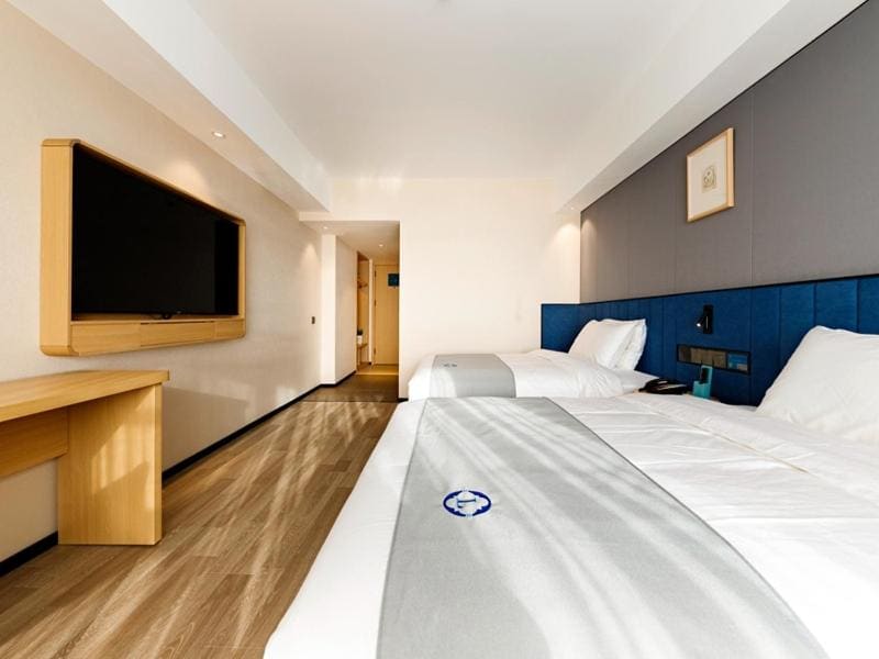 Superior Twin Room room - Image 2