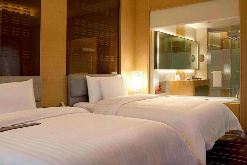 Deluxe Twin Room with City View room - Image 1