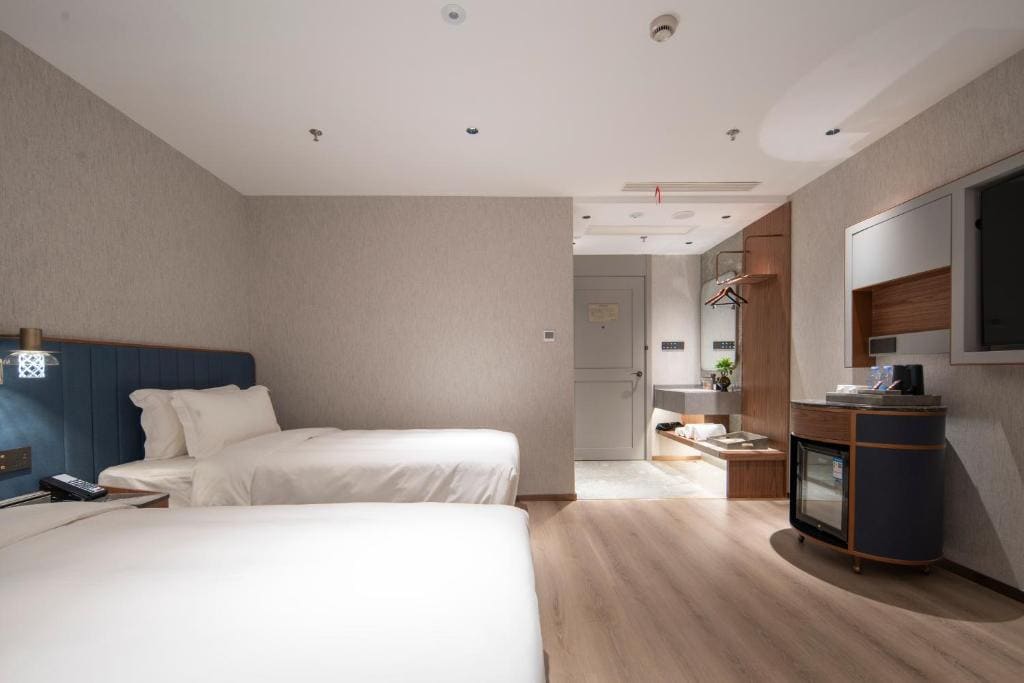 Quiet twin room - no window room - Image 2