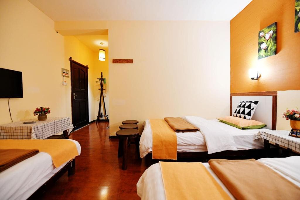 Classic Triple Room room - Image 3