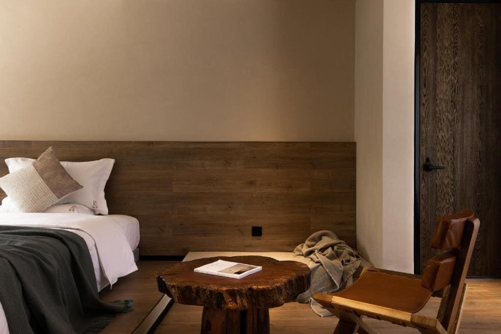 Video Twin Room room - Image 1