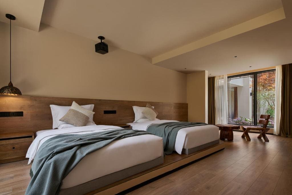 Video Twin Room room - Image 3