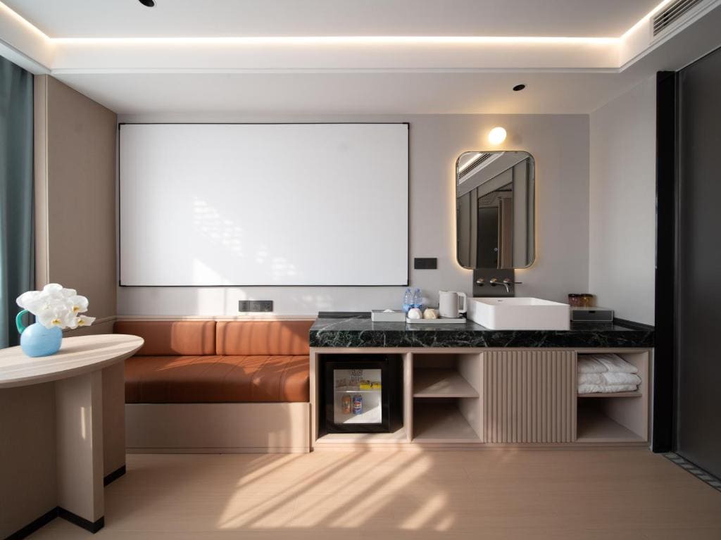 Triple Room with View room - Image 2