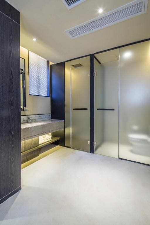 Double Room with Private Bathroom room - Image 3