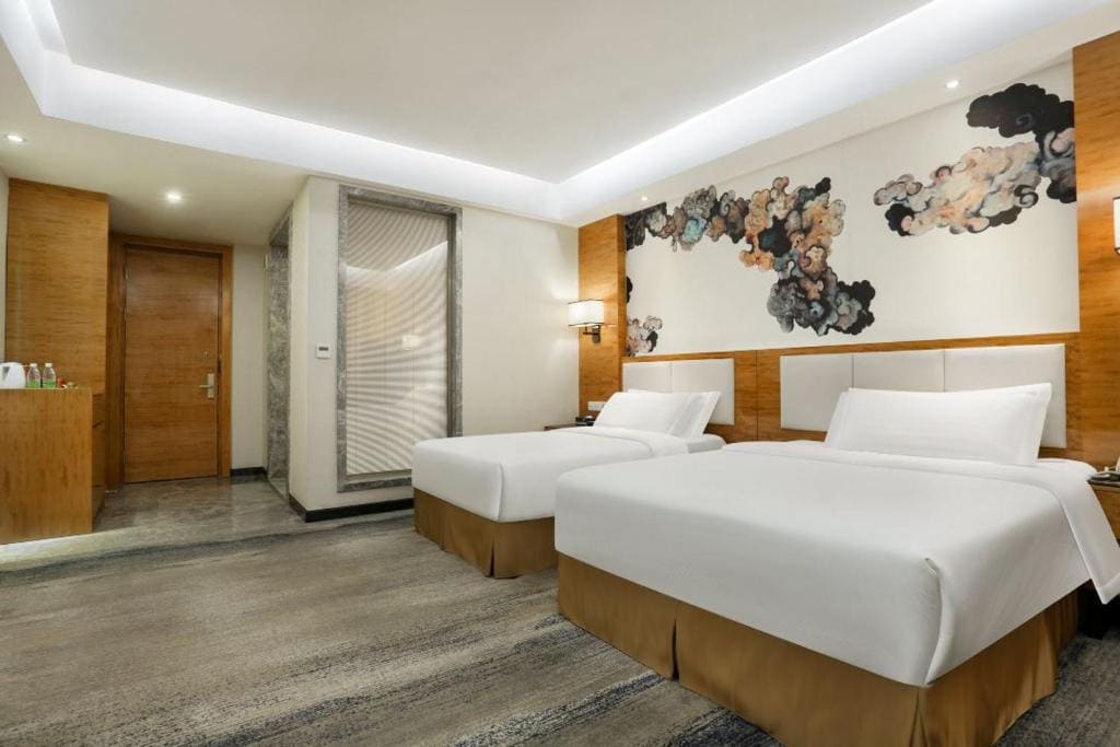 Superior Twin Room room - Image 1
