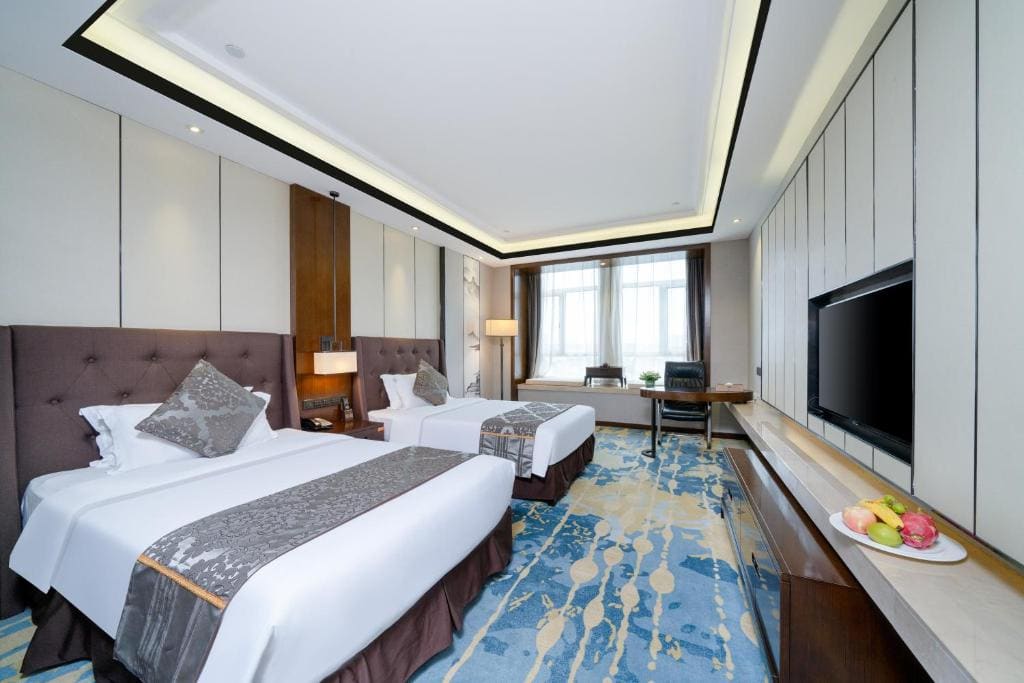 Deluxe Twin Room room - Image 3